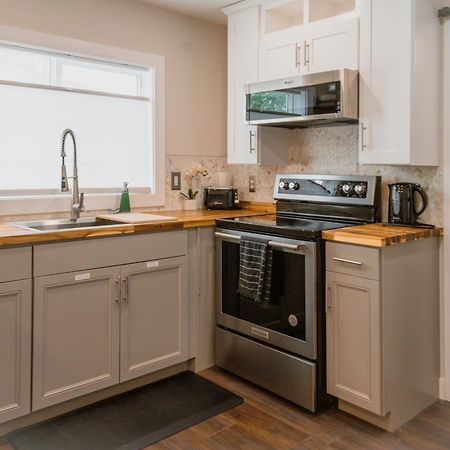 Shares Courtyard Luxury Apt - New! Rockledge Exteriér fotografie